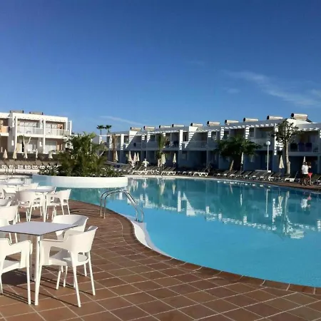 Lbl Studio With Half Board, Wifi, By The Sea Corralejo