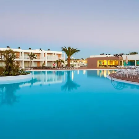 Lbl Studio With Half Board, Wifi, By The Sea Corralejo