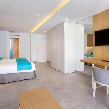 Lbl Studio With Half Board, Wifi, By The Sea