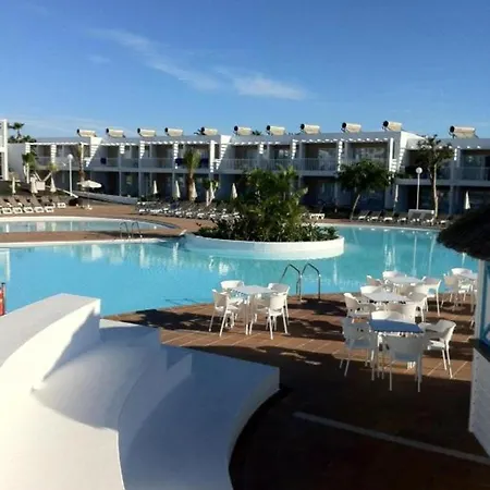 Lbl Studio With Half Board, Wifi, By The Sea Corralejo