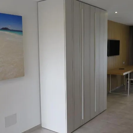 Lbl Studio With Half Board, Wifi, By The Sea *